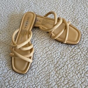 SERRA Beige Strappy Flat Sandals Size 8
